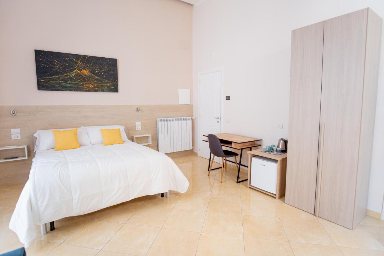 Leone Suites Toledo Neapel Exteriör bild